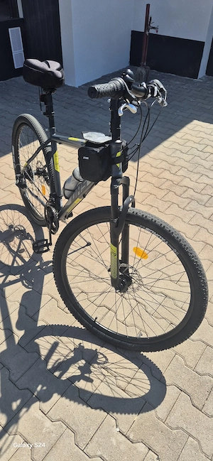 Vând bicicletă moutain bike