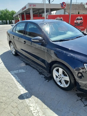 Vand vw jetta 2014 - imagine 3