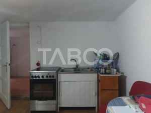 Schimba apartamentul cu aceasta casa cu 3 dormitoare si 60 mp curte - imagine 8