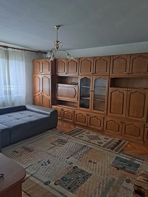 Apartament 3 camere de vanzare , Cibinului , Carpati 2 , parter , 83.900 euro neg. 