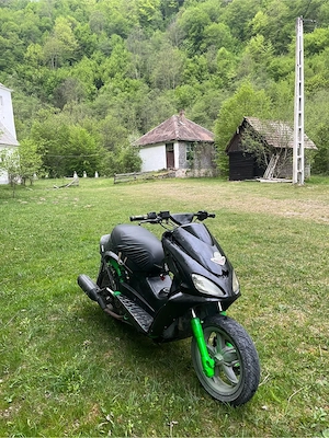 benelii velvet125cc 4t racire pe apă cu acte  - imagine 4