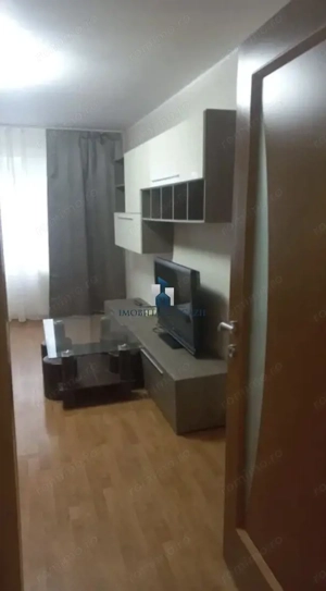 Vanzare Apartament 3 Camere Semidecomandat Piata Sudului-Tulnici - imagine 5