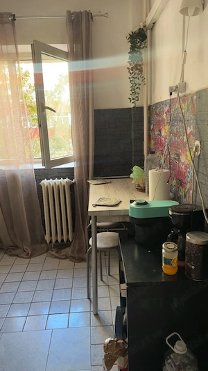 Cameră dublă spațioasă de închiriat   Sector 4   apartament modern cu 3 camere - imagine 11