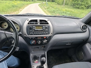 Vând Toyota Rav 4 2.0 Diesel 4x4 - imagine 4