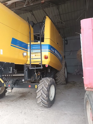 Combină New Holland  - imagine 3