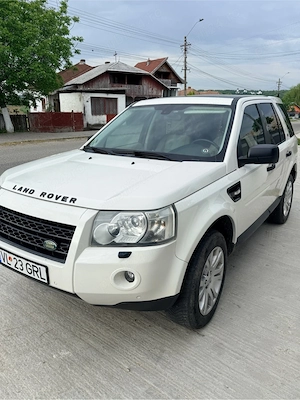Land Rover Freelander 2 HSE   2.2 Diesel   160 CP   Automată   4x4 - imagine 5