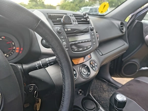 Toyota RAV4 an 2010 - imagine 3