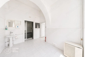 Cabinet medical, 200mp, parter+subsol-Policlinica Speciala, Boul Rosu - imagine 7