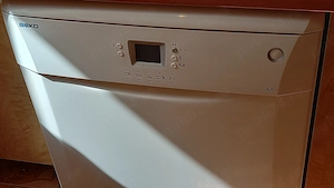 Vand masina de spalat vase BEKO,cu 2 zone depozitare vase pt 13-14 seturi,functionala