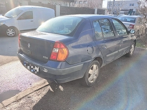 Renault Clio 2003 - 1.4 benzina - imagine 5