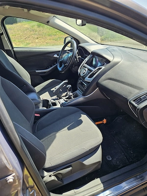 Ford Focus Mk3 Titanium | Bi-Xenon | Navigație 9" | Pornire motor din telecomandă - imagine 6