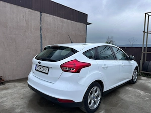 Închiriere Ford Focus - imagine 2