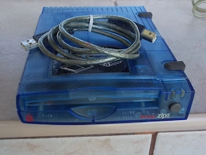 Floppy disk extern drive IOMEGA ZIP 100 Mb Usb portabil