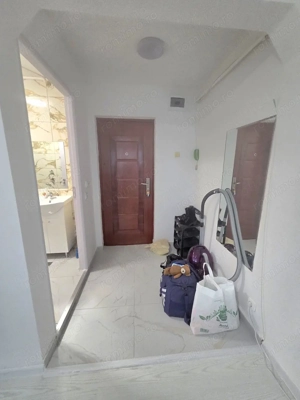 Închiriere Garsonieră renovată, centrală proprie, Titan – zonă liniștită - imagine 3