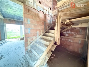 Duplex intreg 8 camere, LA ROSU, de vanzare in Sacalaz, la intrare - imagine 7