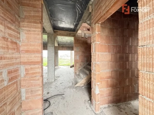 Duplex intreg 8 camere, LA ROSU, de vanzare in Sacalaz, la intrare - imagine 9
