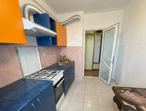 ️ De închiriat 2 camere, Micro 21, 300 € / lună - imagine 2