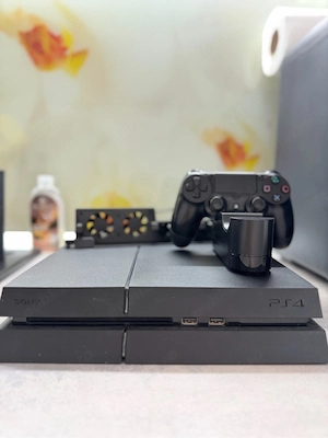 PS4 500GB+Controller+ 4 Jocuri