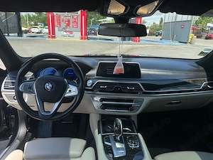 BMW Seria 7 740d xDrive 3.0   Full Option - imagine 3