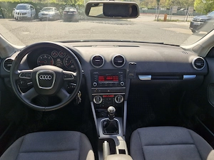 Vand Audi A3 fabricatie 2011, motorizare 1.6 diesel - imagine 6