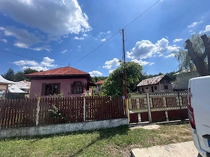 Vand casa in Comuna Cobia jud DB! - imagine 2