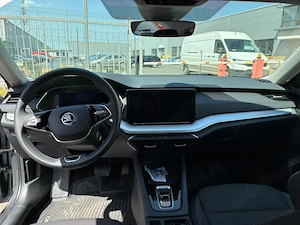 Octavia Selection 1,5TSI 115CP DSG Mild Hybrid - 5.800 km - 22.900 EUR - imagine 3