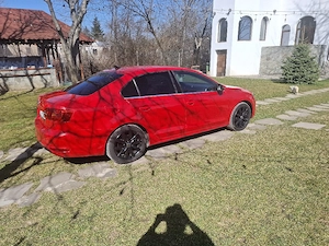 Volkswagen Jetta 1.6 D Automata  - imagine 3
