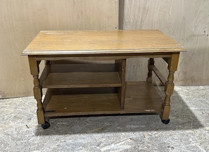 Masuta Vintage pe rotile; Masuta de cafea cu blat 89x46 cm; Masa