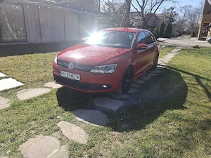 Volkswagen Jetta 1.6 D Automata  - imagine 4