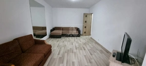 9 Mai - etajul 1 - apartament 3 camere decomandate - semimobilat