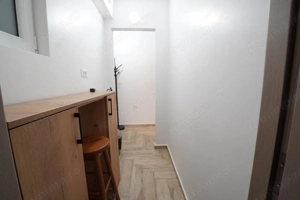 Spatiu comercial centru, renovat - imagine 6