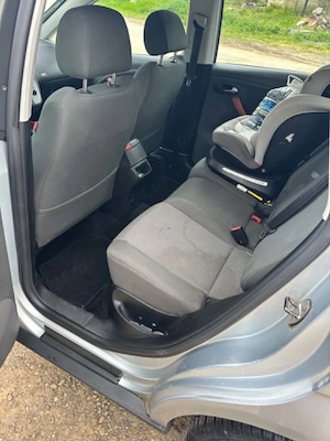 Seat Altea 2005   diesel 2.0   140 cai   324711 km - imagine 5