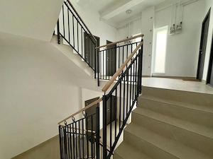 Disponibil Imediat.Bucatarie inchisa.Mobilat si utilat.Strada asfaltata! - imagine 7