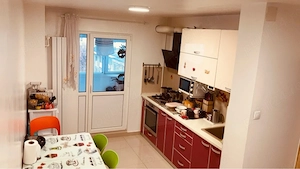 apartament 3 camere  - imagine 3