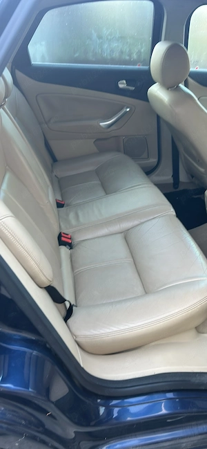 Vând Ford Mondeo mk4 - imagine 2