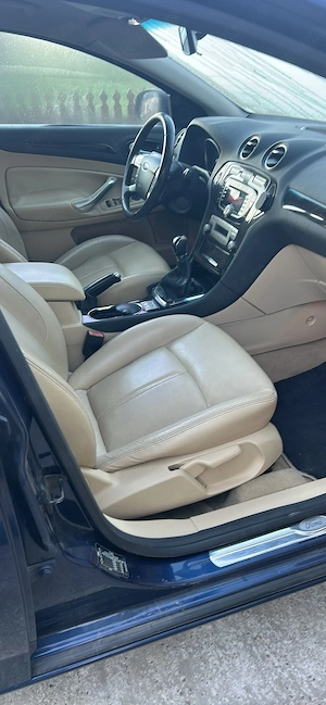 Vând Ford Mondeo mk4 - imagine 3