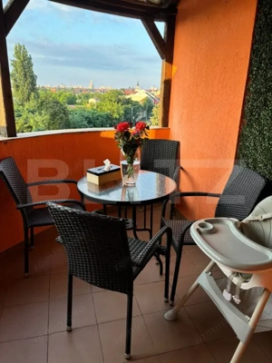 Apartament cu 3 camere de vanzare, 117 mp, strada Baritiu