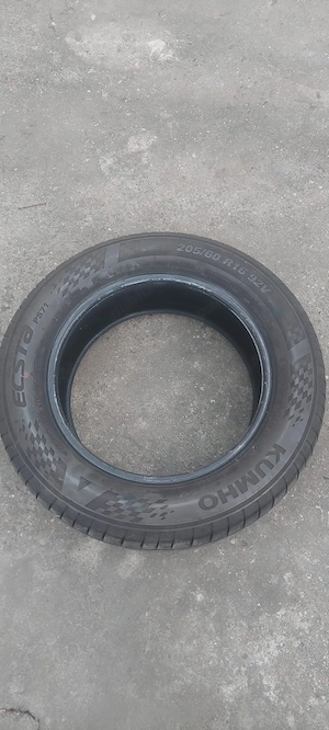 Anvelope Kumho 205 60 R 16 - imagine 4