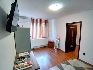 Apartament 2 camere Tecuci   etaj 1, zonă centrală - imagine 2