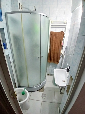 Apartament 2 camere Tecuci   etaj 1, zonă centrală - imagine 5
