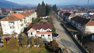 Casă P+M - Central Șuncuiuș   Vedere Panoramică   Potențial Comercial Pensiune - imagine 2