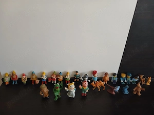 Colectie de figurine vintage, romanesti