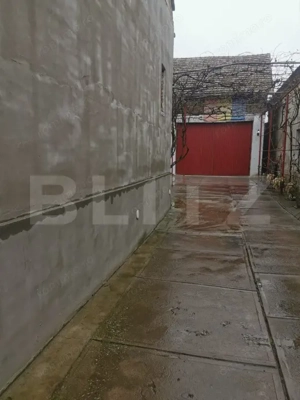 Casa de vanzare, 6 camere, 535 mp, zona Varias  - imagine 4