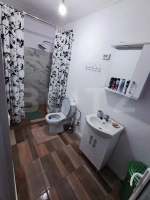 Casa de vanzare, 6 camere, 535 mp, zona Varias  - imagine 15