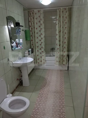 Casa de vanzare, 6 camere, 535 mp, zona Varias  - imagine 17