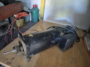 Servomotor(generator).  - imagine 3