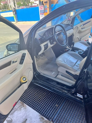 Mercedes-Benz A-Class W169 A150 1.5 Benzină   2006 - imagine 2
