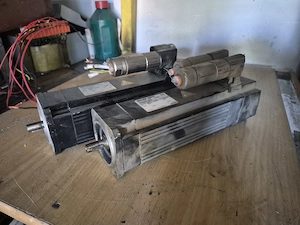 Servomotor(dinam) .. - imagine 3