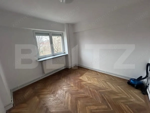 Apartament 4 camere, 79 mp, zona Ultracentrala - imagine 2