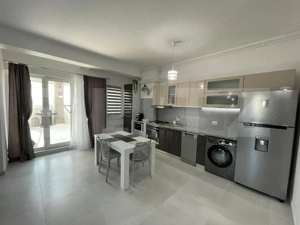 Apartament 2 camere, Jacuzzi, View superb, zona Calea Bucuresti - imagine 3